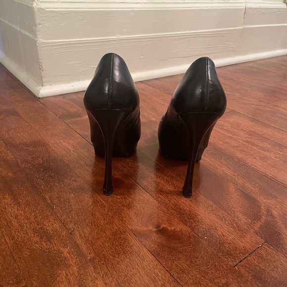 Saint Laurent Black Leather Platform Pumps - size 35.5 - Picture 5 of 8